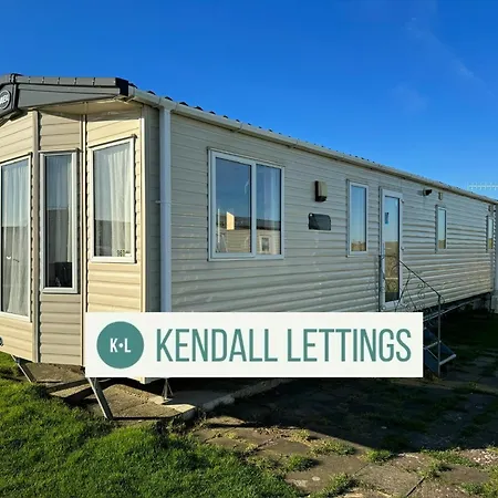 Abi Villa Selsey Exterior photo